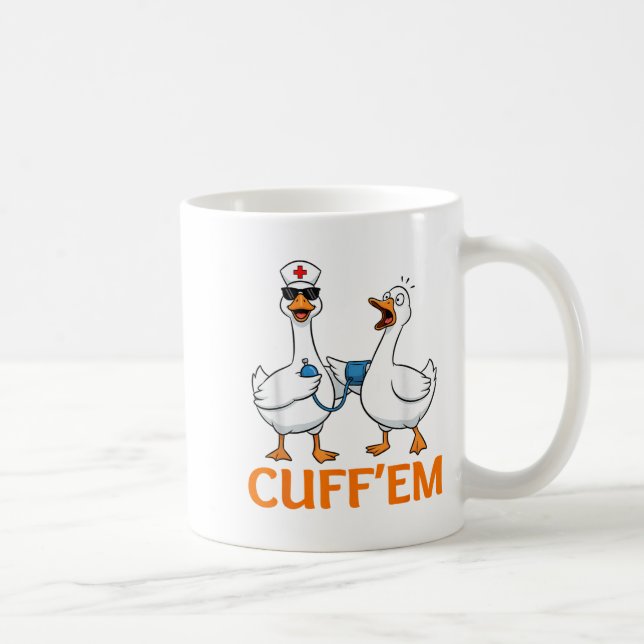 Funny Goose Cuff'em Nurse Graphic Tee Manar Womens Kaffemugg (Höger)