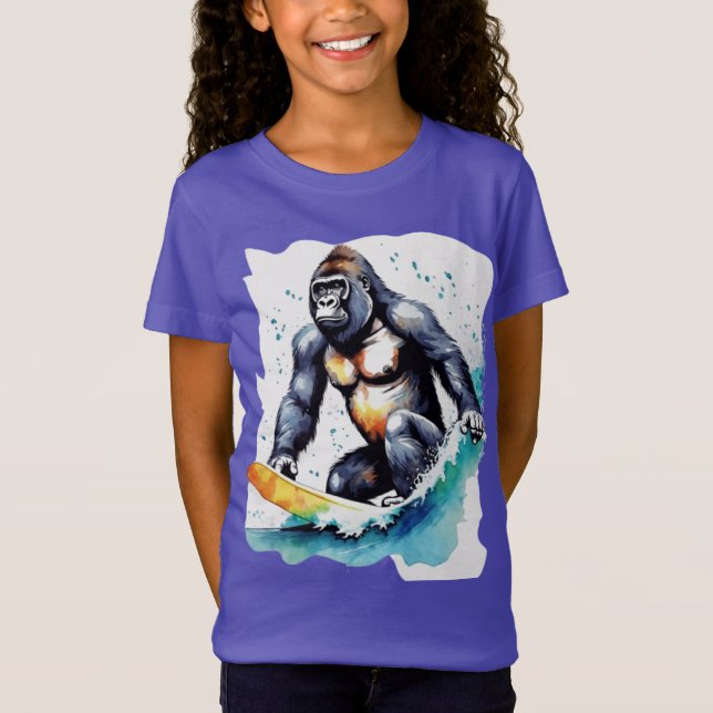 Funny gorilla surfing T-Shirt (Framsida)