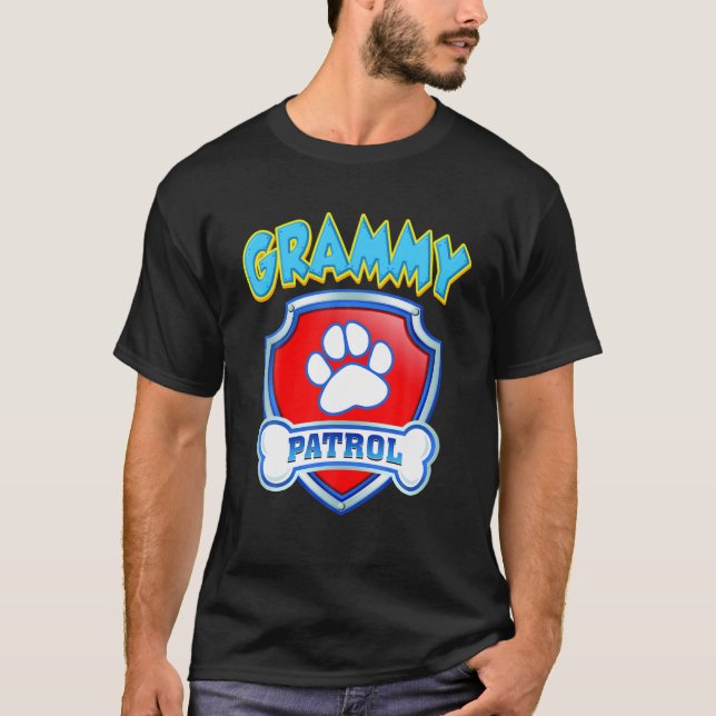 Funny Grammy Patrol - Hund, Mamma, Pappa, För mana T Shirt (Framsida)
