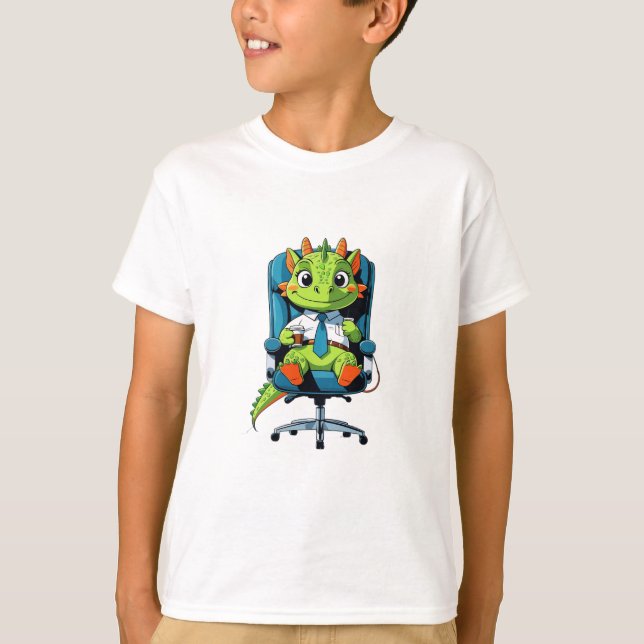 Funny Green Dragon Cartoon Kids T-Shirt (Framsida)