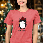 Funny Grouchy Cat Catmas Humor jul T Shirt<br><div class="desc">Gå in i festandan med en superskoj-tvist! Vår Katt-mas-julskjorta har en grumlig,  irriterad svart- och vit tuxedo-katt som är trasslad i helgdag och som för Ho Ho humor till din helgdag. Perfekt till kattälskare och skratta!</div>
