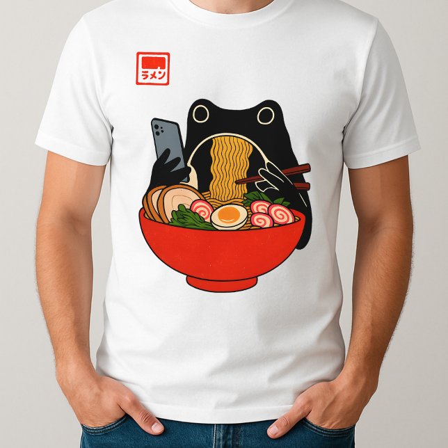 Funny Grumpy Frog Eat Ramen and Rulla Mobil Art T Shirt (Skapare uppladdad)