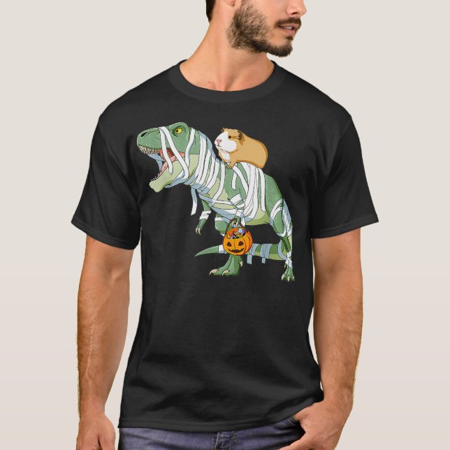 Funny Guinea Gris Riding Mummy T Rex Dinosaur Hall Shirt (Framsida)
