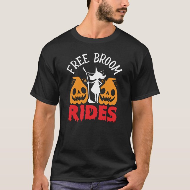 Funny Halloween Free Broom Rides T-Shirt (Framsida)