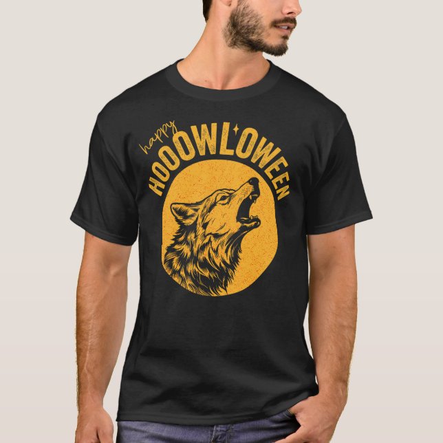 Funny halloween Howl-o-ween beautiful wolf howling T Shirt (Framsida)