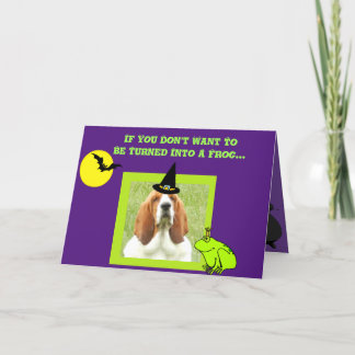 Funny Halloween-kort med basset Witch och Cauldron Kort