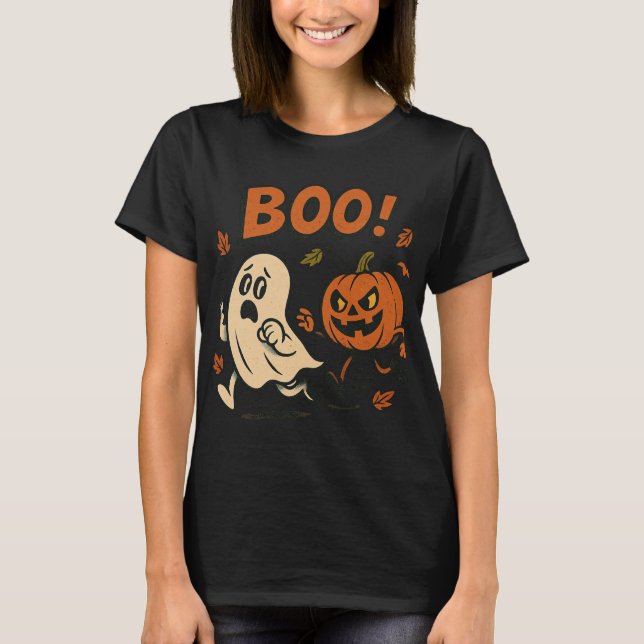 Funny Halloween Pumpkin Chasing Ghost | Spooky Sea T Shirt (Framsida)