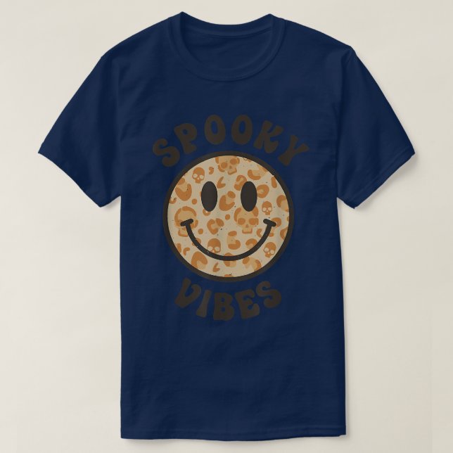 Funny Halloween Shirt Spooky Vibes Leopard Skull S T (Design framsida)