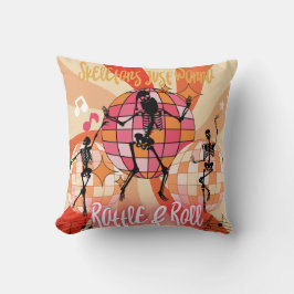 Funny Halloween Skeletons Just Wanna Rattle&Roll Kudde