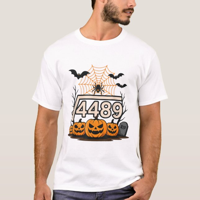 Funny Halloween Square Root 4489 67 Meme Math Teac T Shirt (Framsida)
