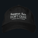 Funny Hangover Hair aktar inte anpassningsbar text Broderad Keps<br><div class="desc">Lustigt baseboll som lyder "Hangover Hair bryr sig inte". Lägg till en textrad i anpassningsbarna vid grund - din händelse, namn etc. Ändra texten och hatten färg enkelt. Vare sig du går ut på natten eller om det är morgonen efter en roligt kväll, blir det här snart din "gå till"...</div>