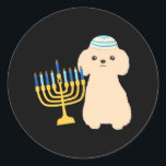 Funny Hanukkah Chanukah Pudel Hund älskare Menorah Runt Klistermärke<br><div class="desc">Funny Hanukkah Chanukah Pudel Hund älskare Menorah</div>
