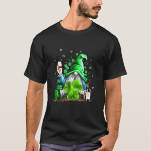 Funny Hippie Gnome Drinking Vin Shamrock St Patri T Shirt