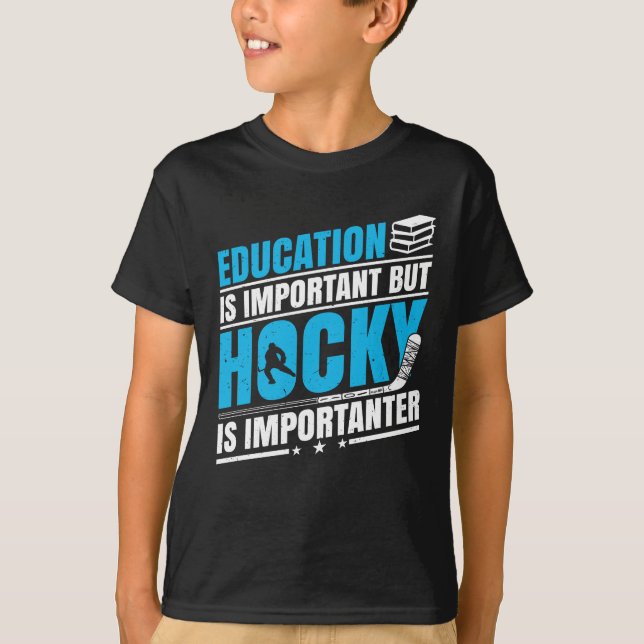 Funny Hockey är Importanter T Shirt (Framsida)