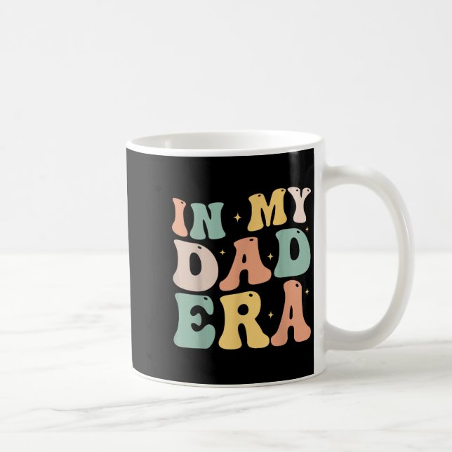 Funny In My Daddy Era Lover Groovy Retro Daddy Fat Kaffemugg (Höger)