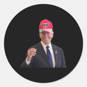 Funny Joe Biden Dons Trump 2024 Cap Runt Klistermärke