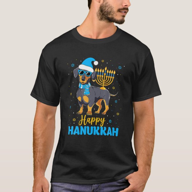 Funny judisk Dachshund Menorah Lycklig Hanukkah T Shirt (Framsida)