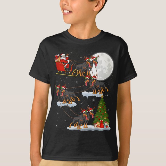 Funny Julafton Lighting Träd Santa Riding Doberman T Shirt (Framsida)