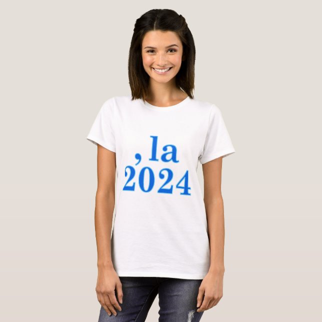 Funny Kamala Harris Comma La 2024 T Shirt (Hel framsida)