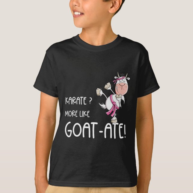 Funny Karate Goat I Karate Pun Martial Arts T Shirt (Framsida)