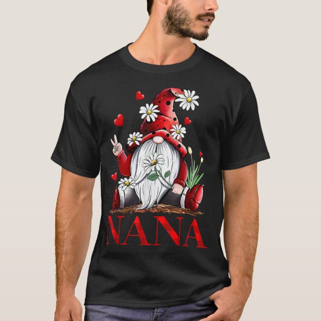 Funny Kärlek som kallas Nana Gnome Alla hjärtans d T Shirt (Framsida)