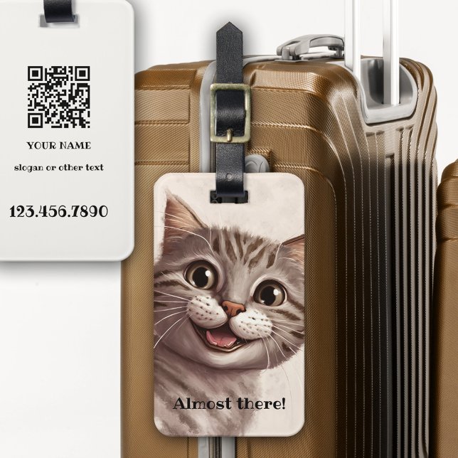 Funny Kat QR-kod Bagagebricka (Cute luggage tag featuring an illustration of a kitty having a lot of fun. With QR code template )