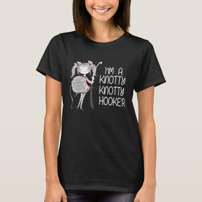 Funny Knitter Crawing Knitting Yarn Älskare T Shirt (Framsida)