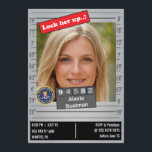 Funny kvinnopolis Mugshot Birthday Joke Inbjudningar<br><div class="desc">Lönsamma kvinnor Birthday Police mugshot Black and White. kan ändra filtret till ett annat färg om du inte vill ha svart och vitt för ansikte. Lustigt att söka efter information på födelsedagsmorgonen. Underbar skämtinbjudan där familjen söker information om huruvida personen har en födelsedag. Kan användas för manar eller till kvinnor....</div>