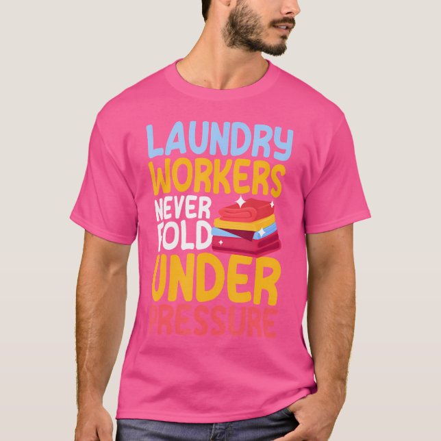 Funny Laundry Workers Saying Love Linen Folding T Shirt (Framsida)
