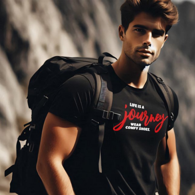 Funny Life är en Journey Bära Comfy Shoes T Shirt (Funny Life is a Journey Wear Comfy Shoes T-Shirt Cover Photo)