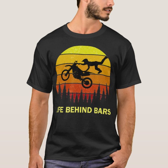 Funny Life BeBakom Pub Motocross Dirtcycle Quote T Shirt (Framsida)