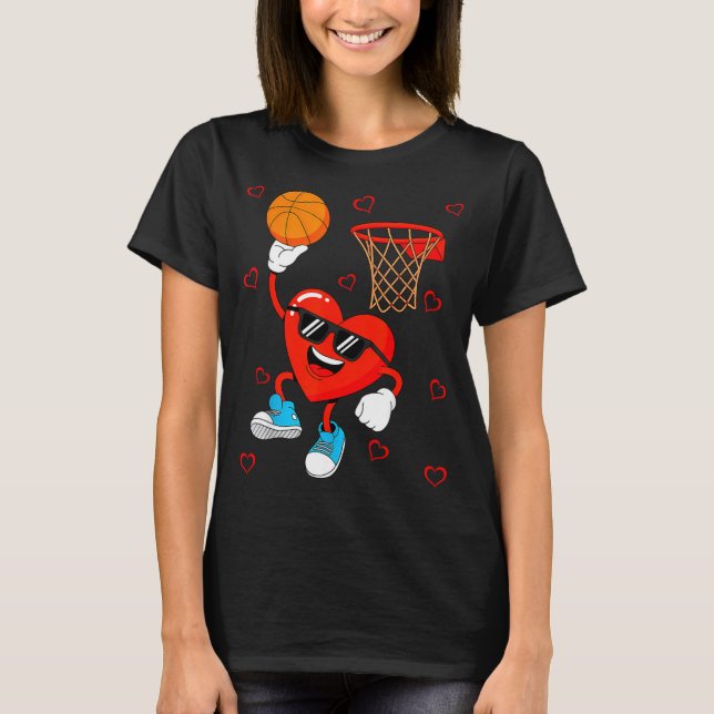 Funny Love Basketball Heart Shape Happy Valentine' T Shirt (Framsida)