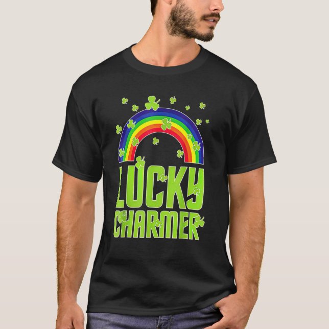 funny Lucky Charmer shamrock charm St patricks day T Shirt (Framsida)