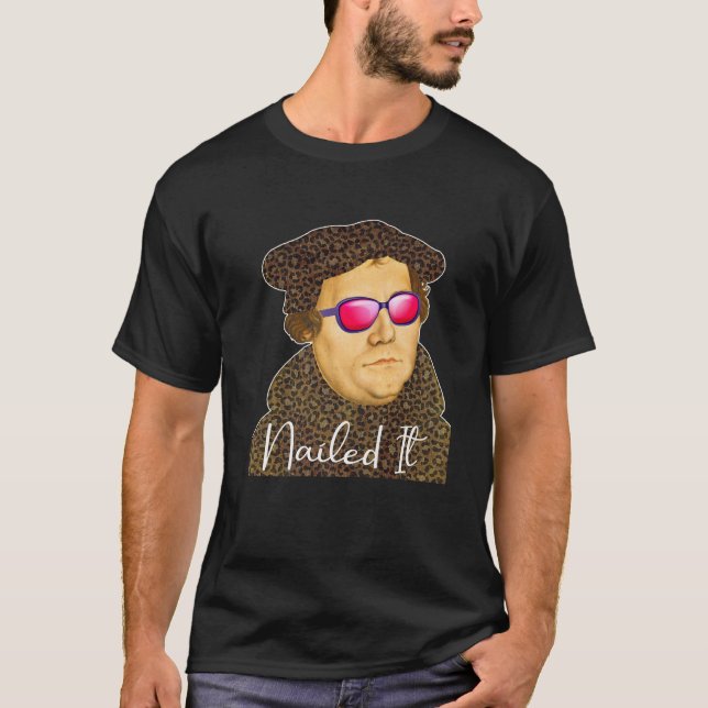 Funny Martin Luther Costume Nailit T Shirt (Framsida)