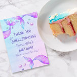 Funny Mermaid Pun Mer-Maid her Day Shellebrating Tack Kort<br><div class="desc">Funny Mermaid Pun thank you cards with magical mermaid's tails and decorative typography. The fun saying reads "thank you for shellebrating [Name's] Birthday .. You mer-maid her day!" which you can personalize. This bright vibrant design features mermaids tails and ocean bubbles in watercolor shades of purple pink green and turquoise...</div>