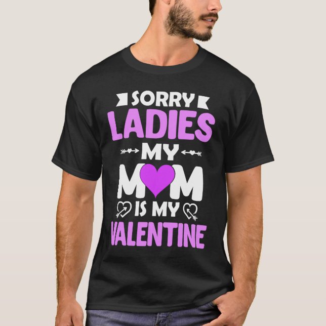Funny Mom Valentine Day  Fun Quote Graphic Plus Si T Shirt (Framsida)