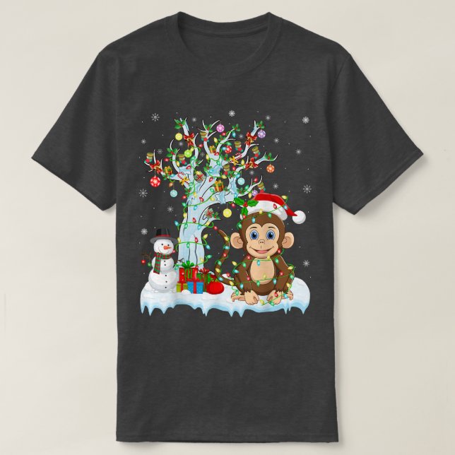 Funny Monkey Xmas Tree Lighting Santa Hat Monkey C T Shirt (Design framsida)