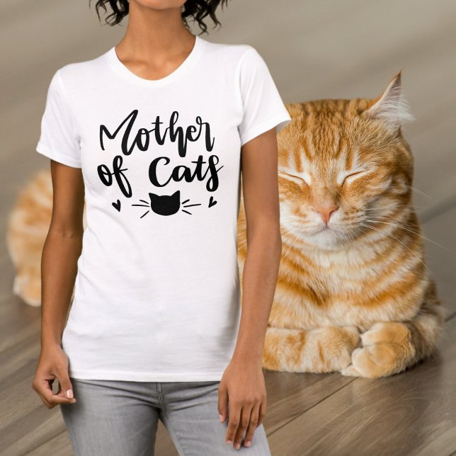 Funny Mother of Cats Black Wording T-Shirt (Skapare uppladdad)