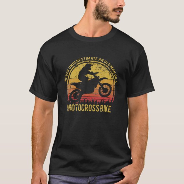 Funny Motocross-design för pensionerad farfar elle T Shirt (Framsida)