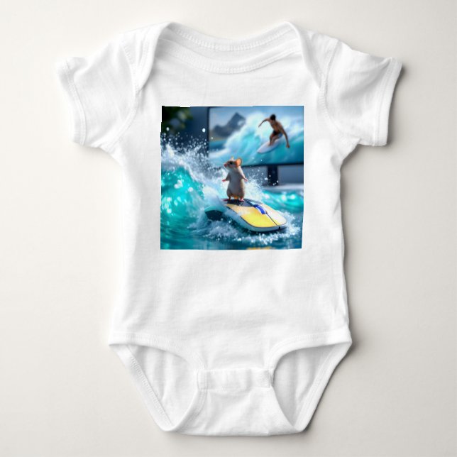 Funny Mouse Surfing Digital Waves and Cute mice T Shirt (Framsida)