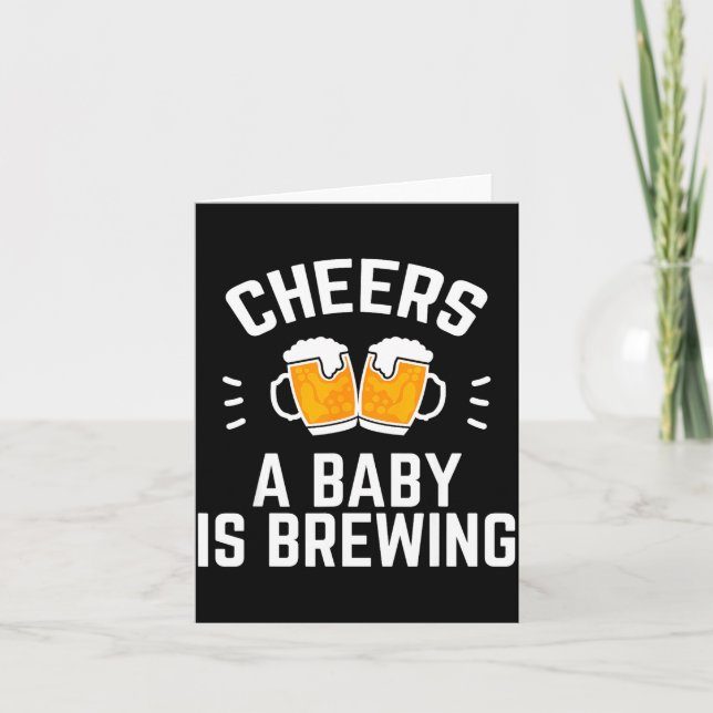 Funny New Dad Baby Shower Cheers A Baby Is Brewing Kort (Framsida)