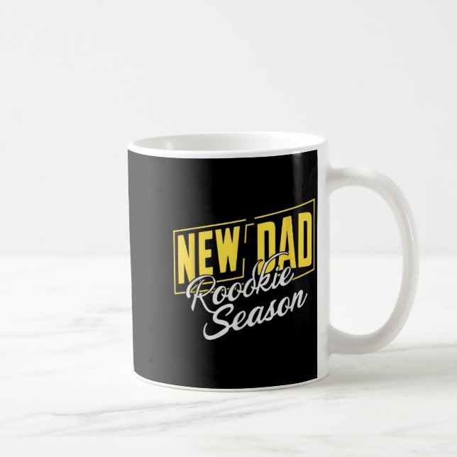 Funny New Dad Rookie Season Proud Fathers First Ti Kaffemugg (Höger)