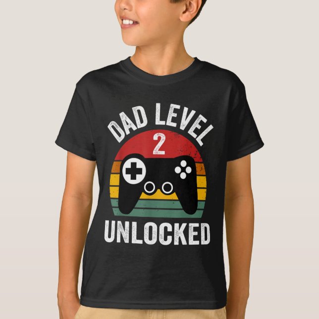 Funny New Dad Shirt Dad Level 2 Unlocked For 2 Kid T Shirt (Framsida)