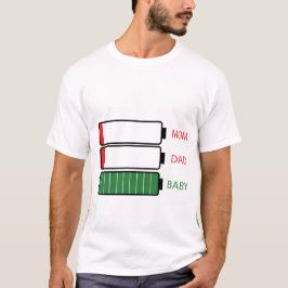 Funny New mamma Pappa Parent Gift Baby på Batterie T Shirt