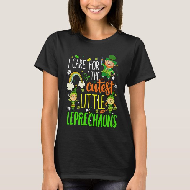 Funny NICU Nurse Care For Little Leprechauns St Pa T Shirt (Framsida)