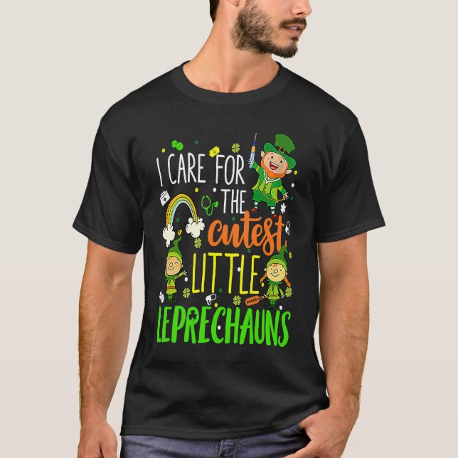Funny NICU Nurse Care For Little Leprechauns St Pa T Shirt (Framsida)