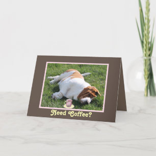 Funny "nödvändig kaffe" födelsedagskort med basset kort