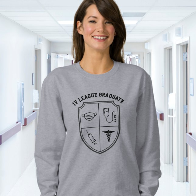 Funny Nurse I.V. League T Shirt (Skapare uppladdad)