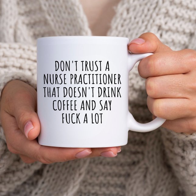 Funny Nurse Practister Gift NP Grad Medicinsk hust Kaffemugg (Skapare uppladdad)