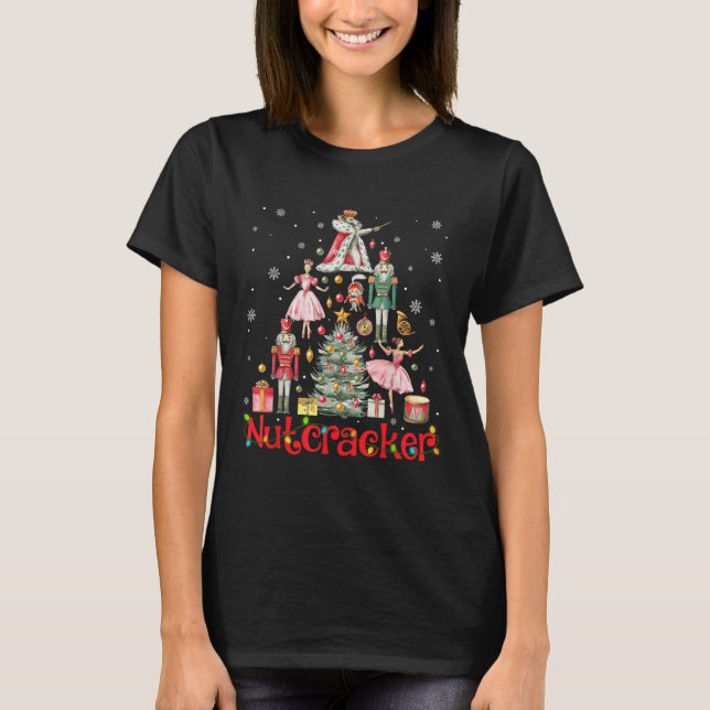 Funny Nutcracker Squad Julgran 2024 Manar Wom T Shirt (Framsida)